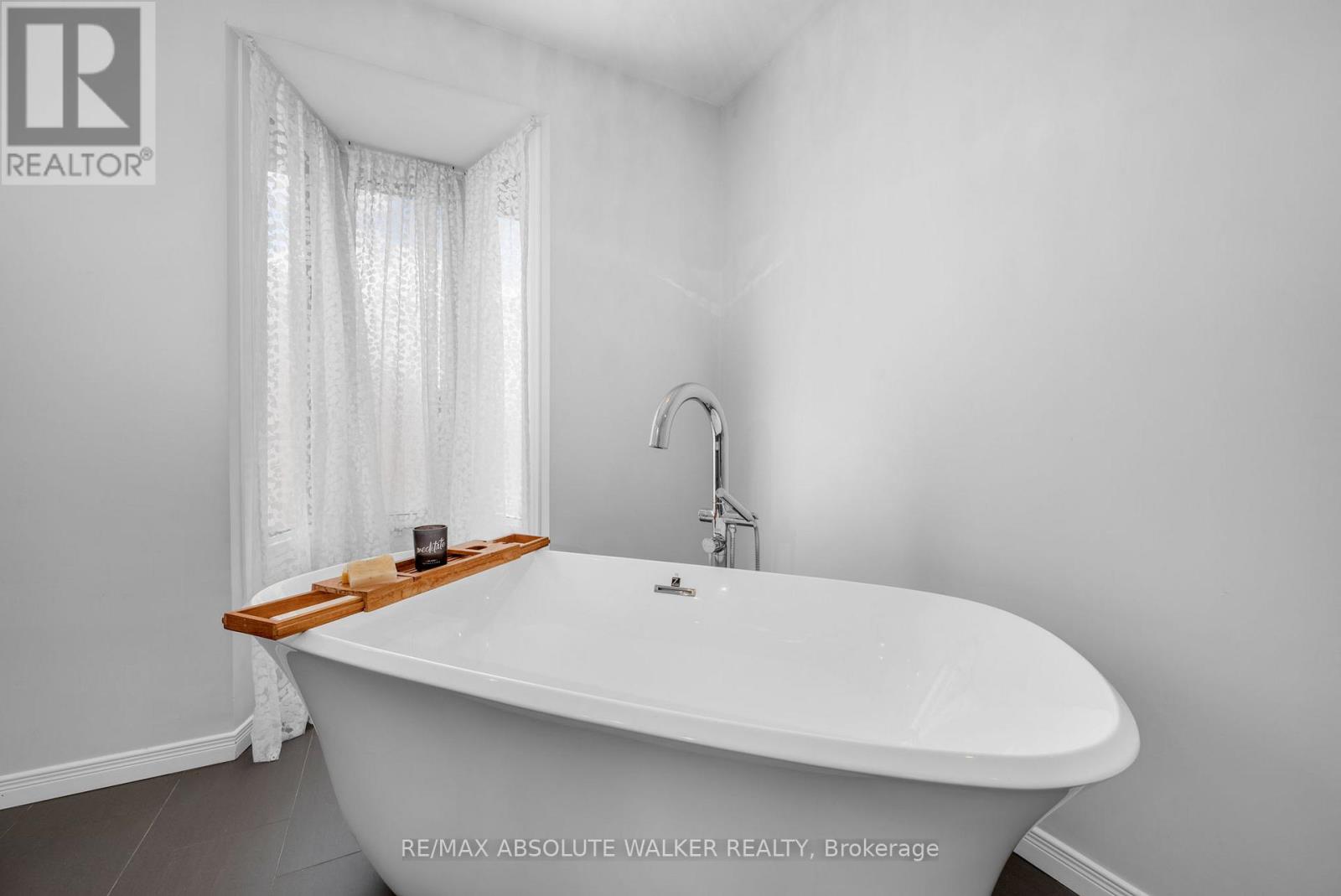 21 Pattermead Crescent, Ottawa, Ontario  K1V 0A1 - Photo 24 - X12996110