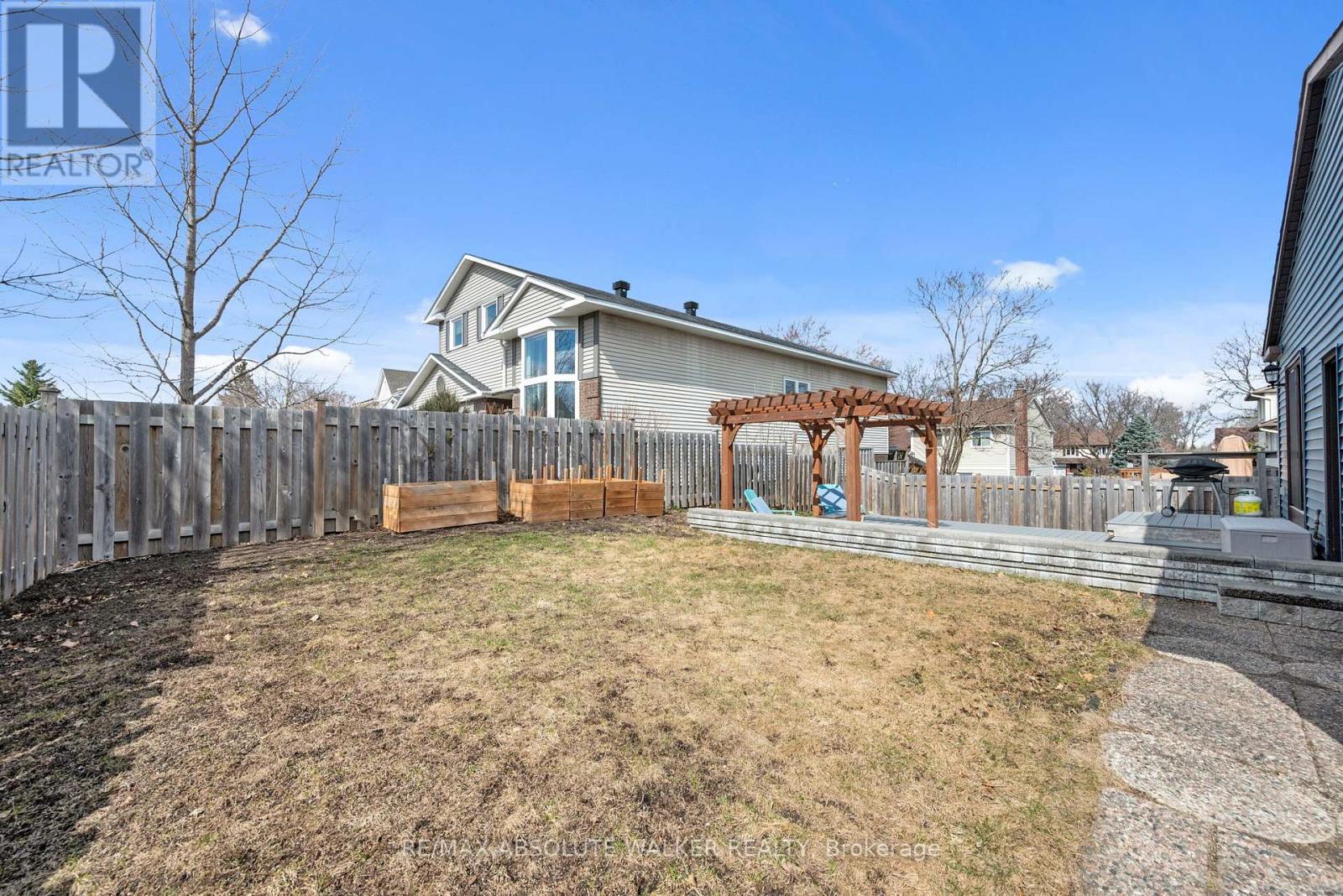 21 Pattermead Crescent, Ottawa, Ontario  K1V 0A1 - Photo 33 - X12996110