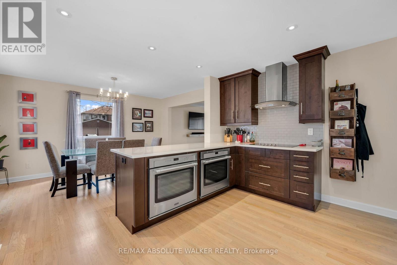 21 Pattermead Crescent, Ottawa, Ontario  K1V 0A1 - Photo 7 - X12996110