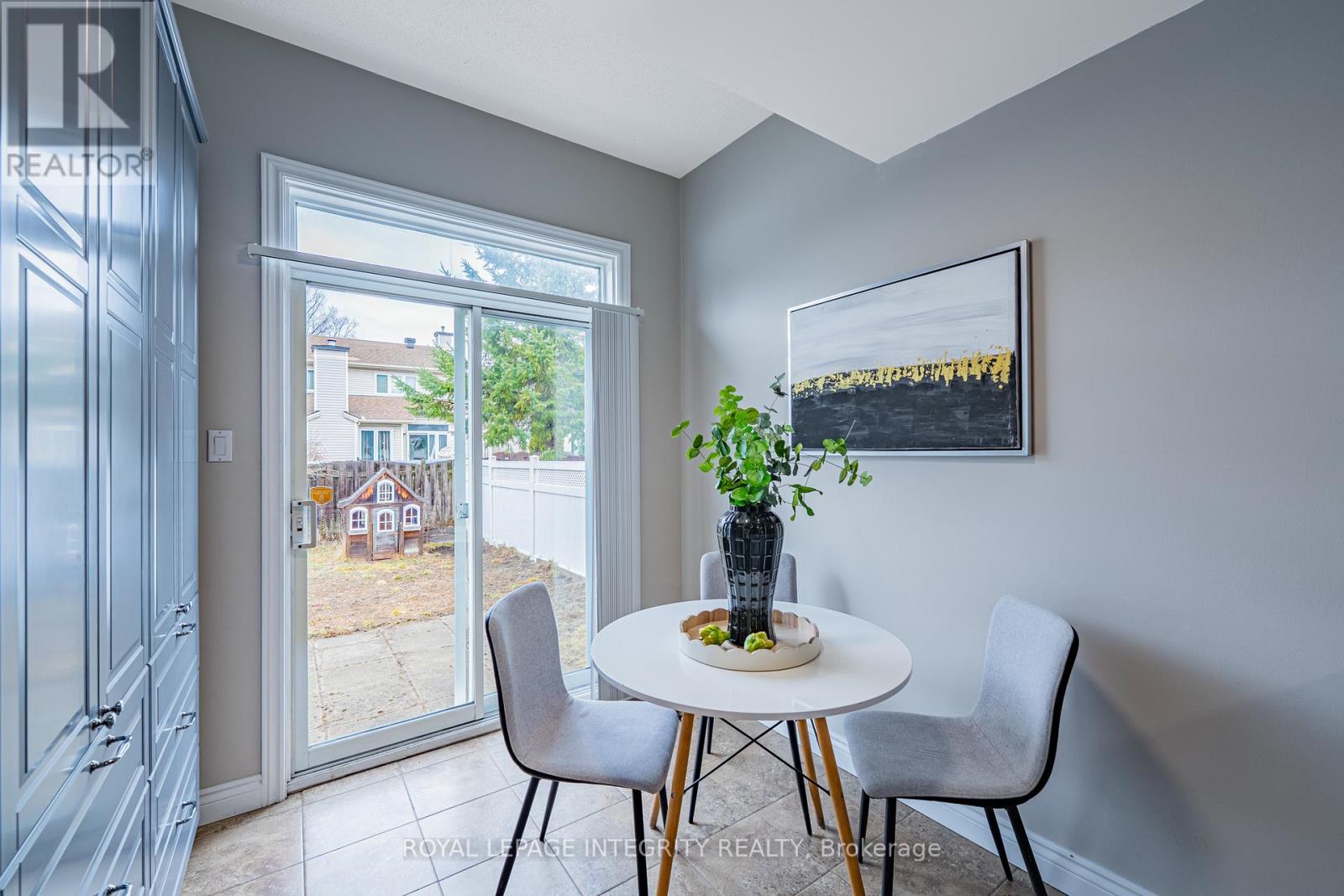 21 Queensbury Drive, Ottawa, Ontario  K2J 4L7 - Photo 13 - X12996166