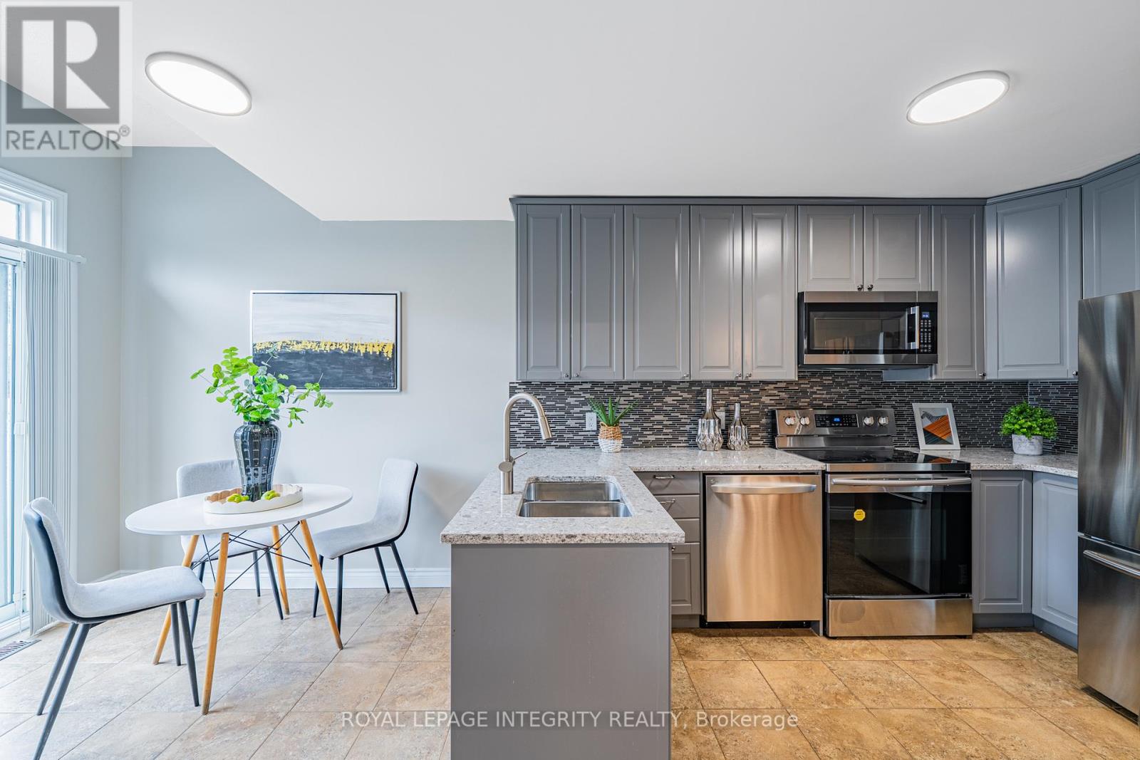 21 Queensbury Drive, Ottawa, Ontario  K2J 4L7 - Photo 15 - X12996166