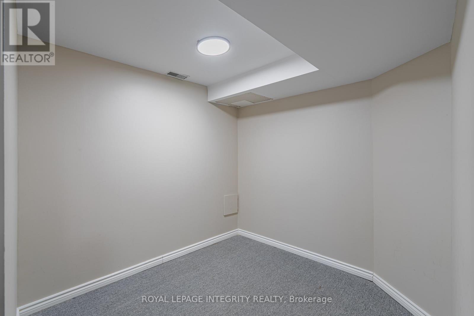 21 Queensbury Drive, Ottawa, Ontario  K2J 4L7 - Photo 34 - X12996166