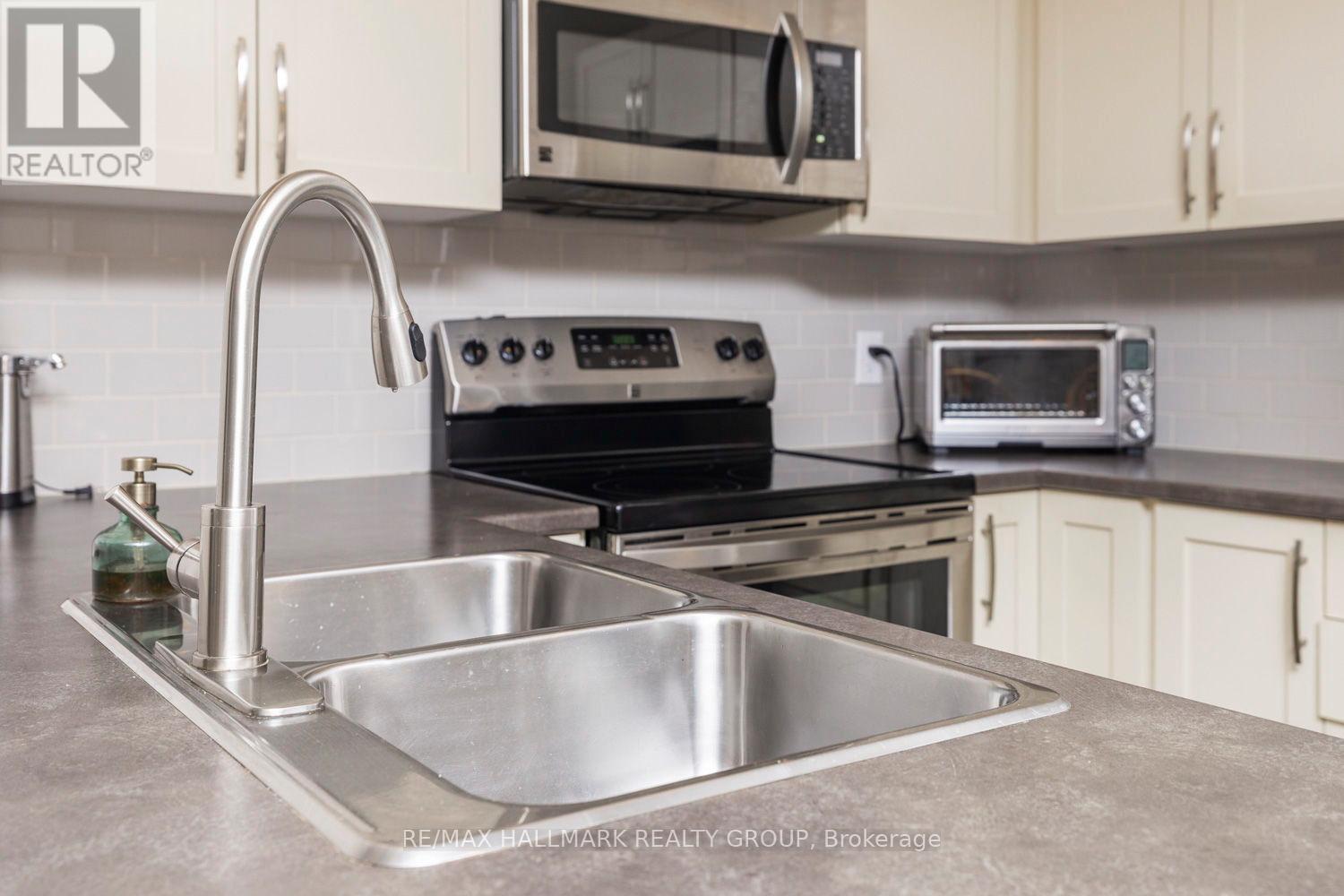 309 - 141 Potts Private, Ottawa, Ontario  K4A 0N7 - Photo 10 - X12996190