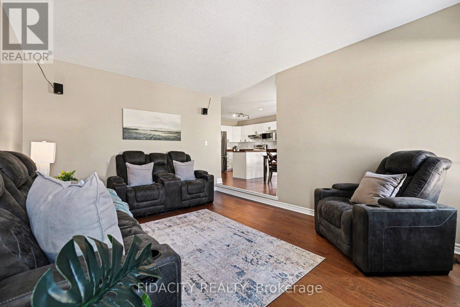 21 West Ridge Drive, Ottawa, Ontario  K2S 1S4 - Photo 19 - X12996256