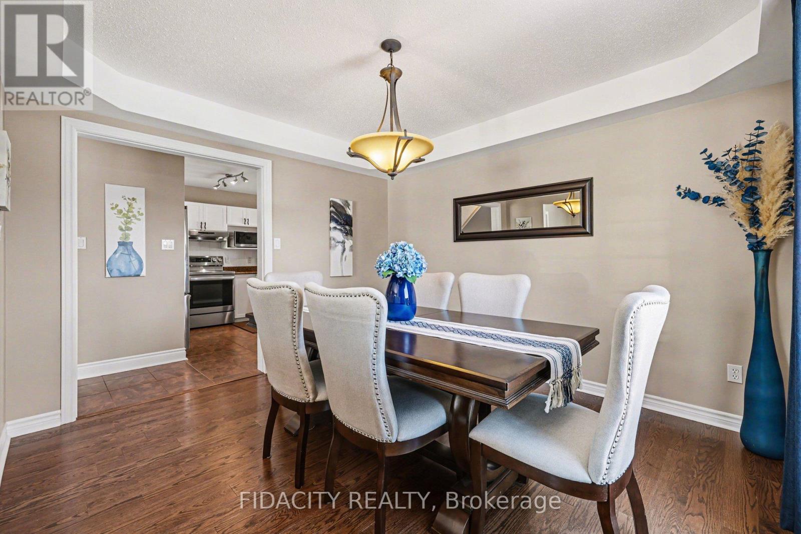 21 West Ridge Drive, Ottawa, Ontario  K2S 1S4 - Photo 9 - X12996256