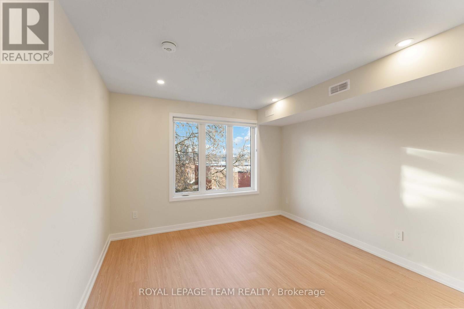 90 Elm Street, Ottawa, Ontario K1R 6N3 - Photo 16 - X12996284