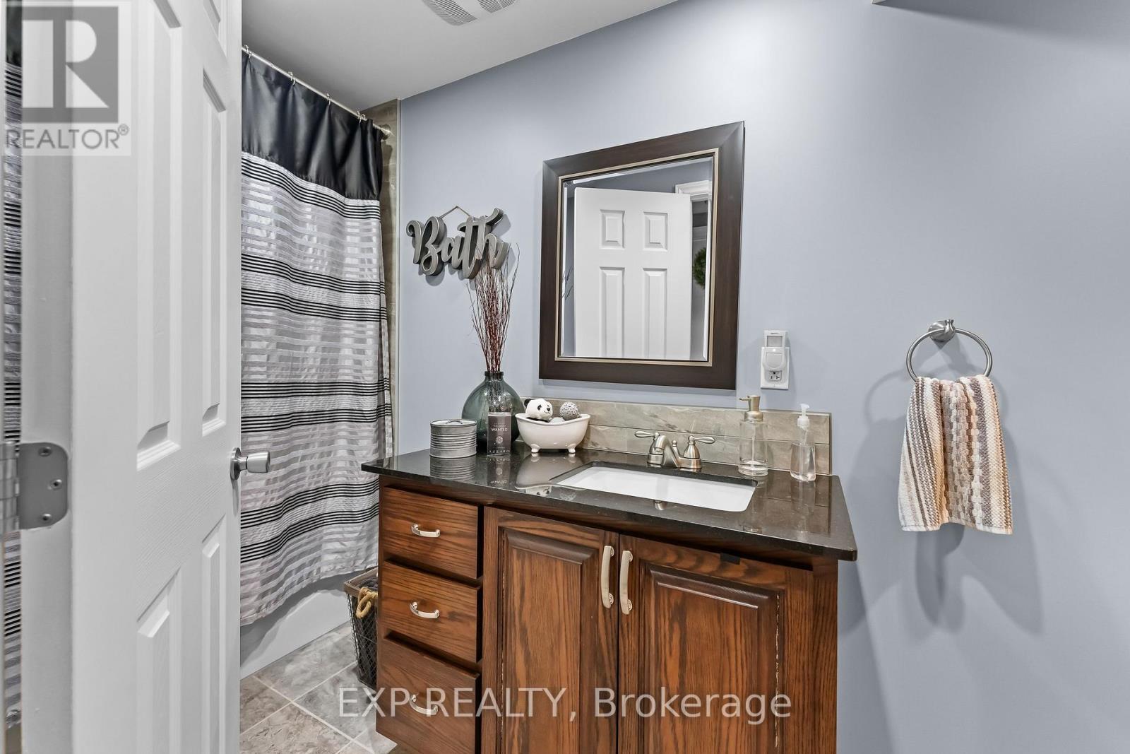 2279 Melissa Crescent, Burlington, Ontario  L7P 3T5 - Photo 25 - W12996154