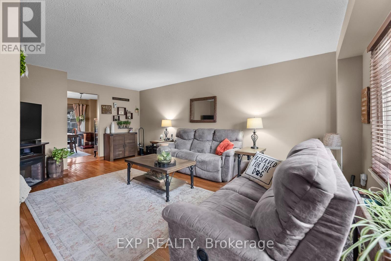 2279 Melissa Crescent, Burlington, Ontario  L7P 3T5 - Photo 7 - W12996154