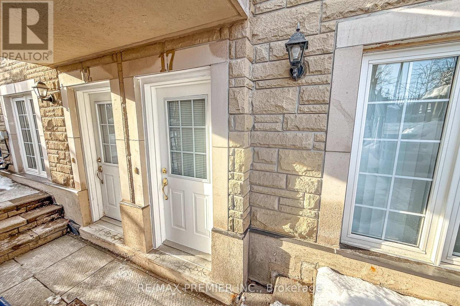 17 - 55 Cedarcroft Boulevard, Toronto (Westminster-Branson), Ontario  M2R 3Y1 - Photo 4 - C12719354