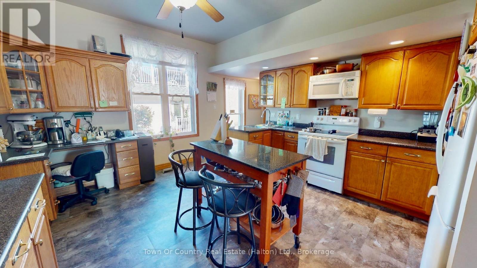 540 10th Avenue, Hanover, Ontario  N4N 2P4 - Photo 18 - X12996014