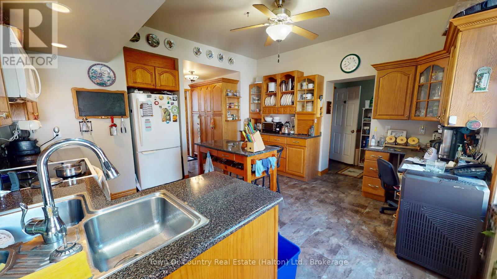 540 10th Avenue, Hanover, Ontario  N4N 2P4 - Photo 21 - X12996014