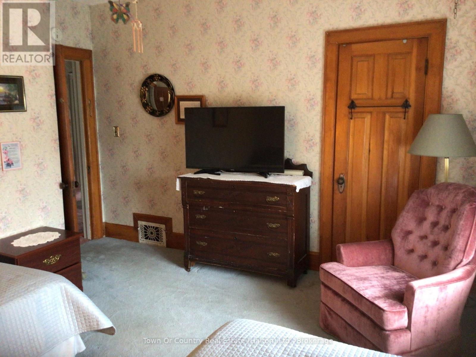 540 10th Avenue, Hanover, Ontario  N4N 2P4 - Photo 29 - X12996014