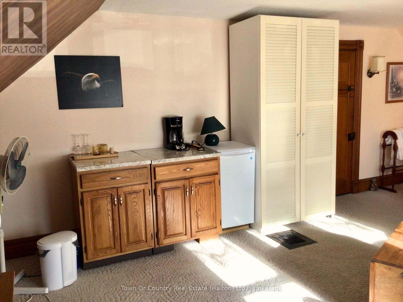 540 10th Avenue, Hanover, Ontario  N4N 2P4 - Photo 41 - X12996014