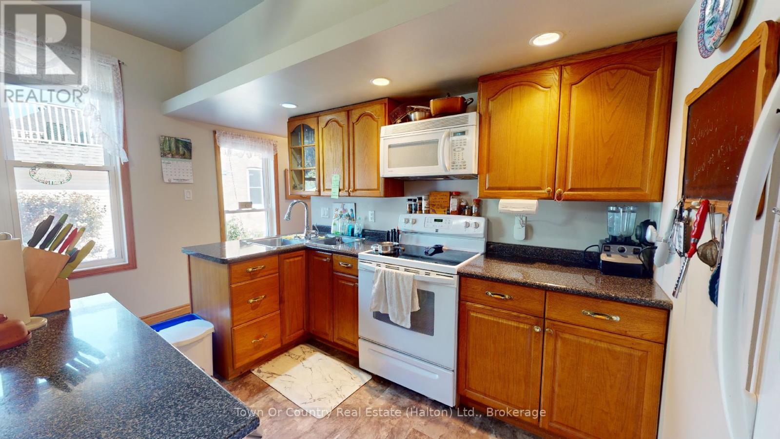 540 10th Avenue, Hanover, Ontario  N4N 2P4 - Photo 20 - X12996022