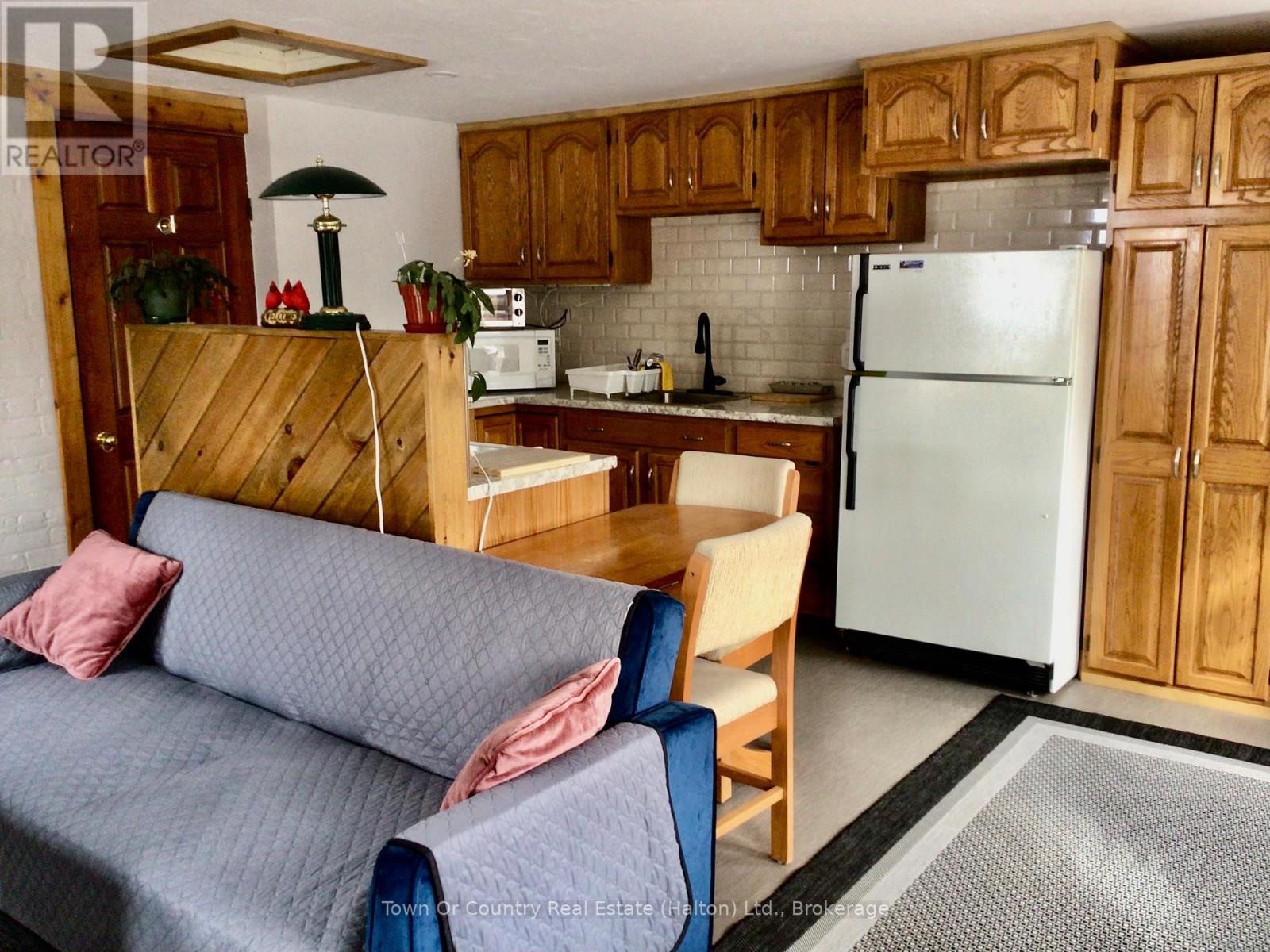 540 10th Avenue, Hanover, Ontario  N4N 2P4 - Photo 24 - X12996022