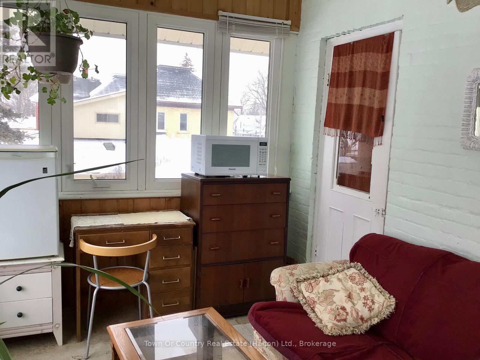 540 10th Avenue, Hanover, Ontario  N4N 2P4 - Photo 36 - X12996022