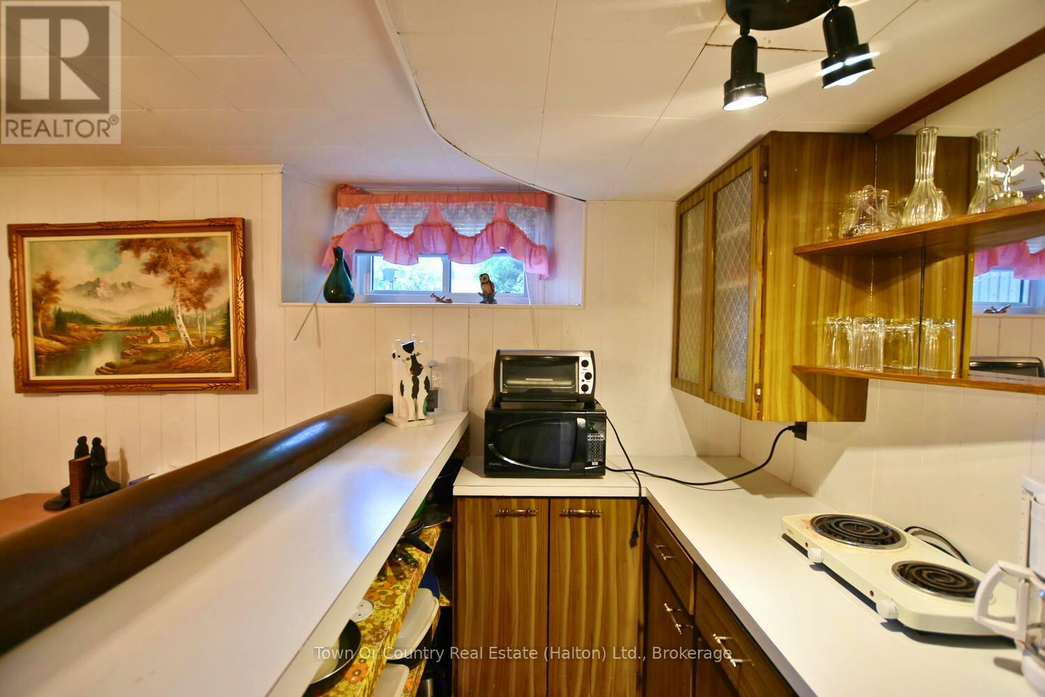 540 10th Avenue, Hanover, Ontario  N4N 2P4 - Photo 42 - X12996022