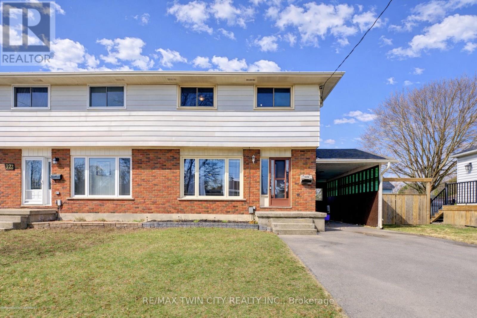 B - 32 MORLEY AVENUE, Brantford, Ontario