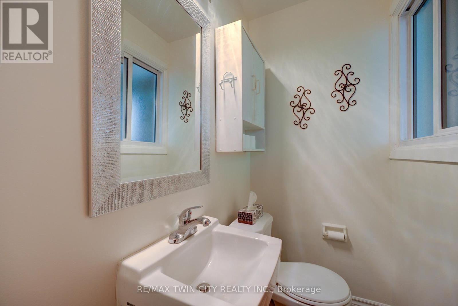 B - 32 Morley Avenue, Brantford, Ontario  N3S 7A9 - Photo 14 - X12995812