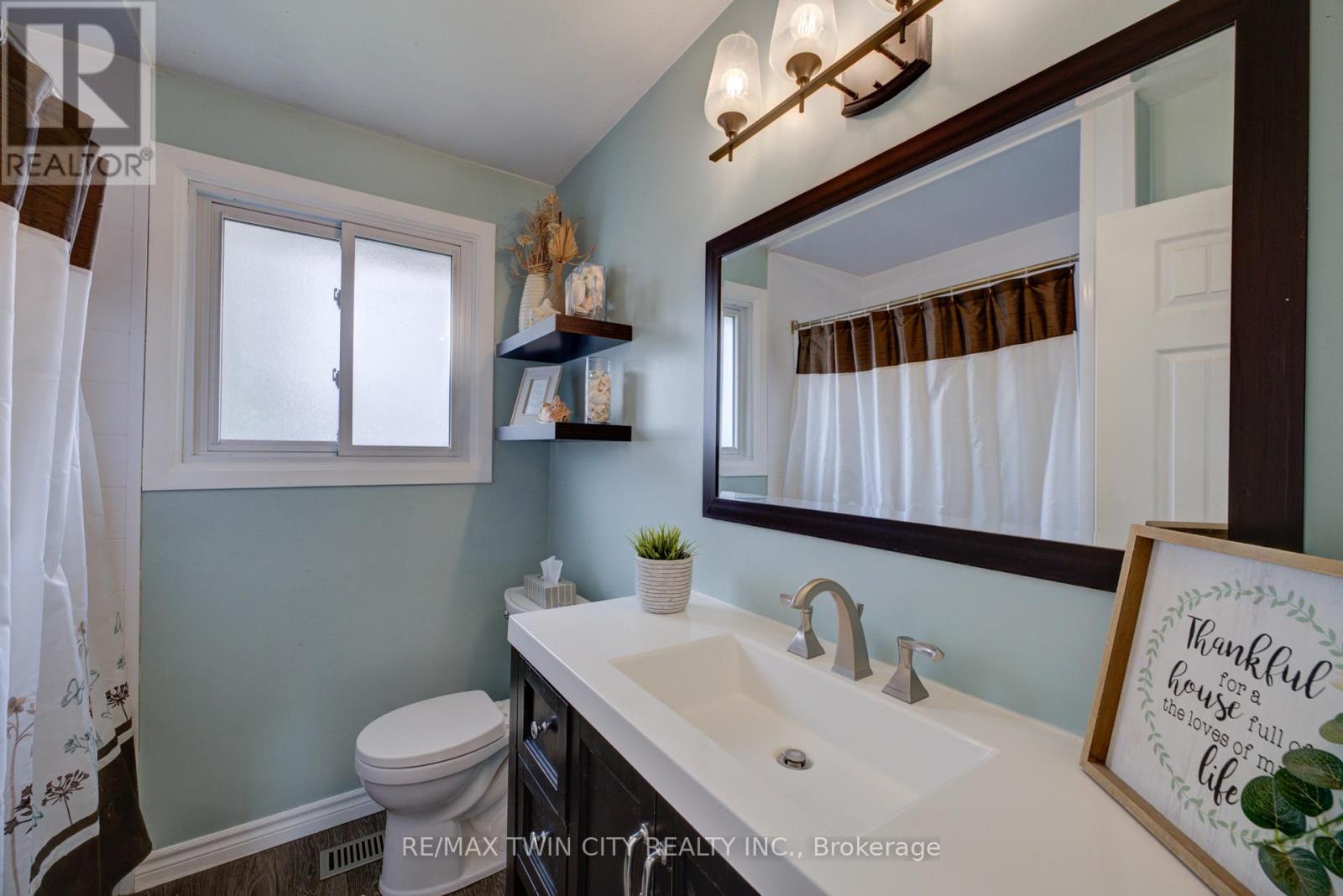 B - 32 Morley Avenue, Brantford, Ontario  N3S 7A9 - Photo 21 - X12995812