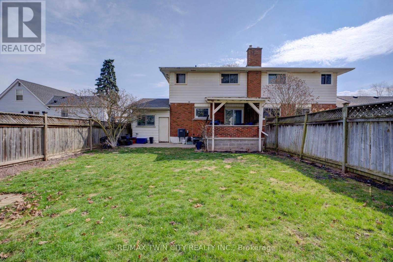 B - 32 Morley Avenue, Brantford, Ontario  N3S 7A9 - Photo 27 - X12995812