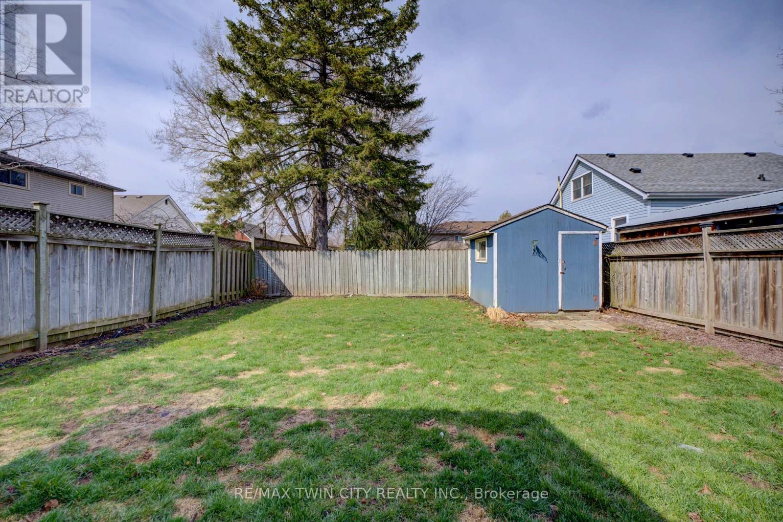 B - 32 Morley Avenue, Brantford, Ontario  N3S 7A9 - Photo 31 - X12995812