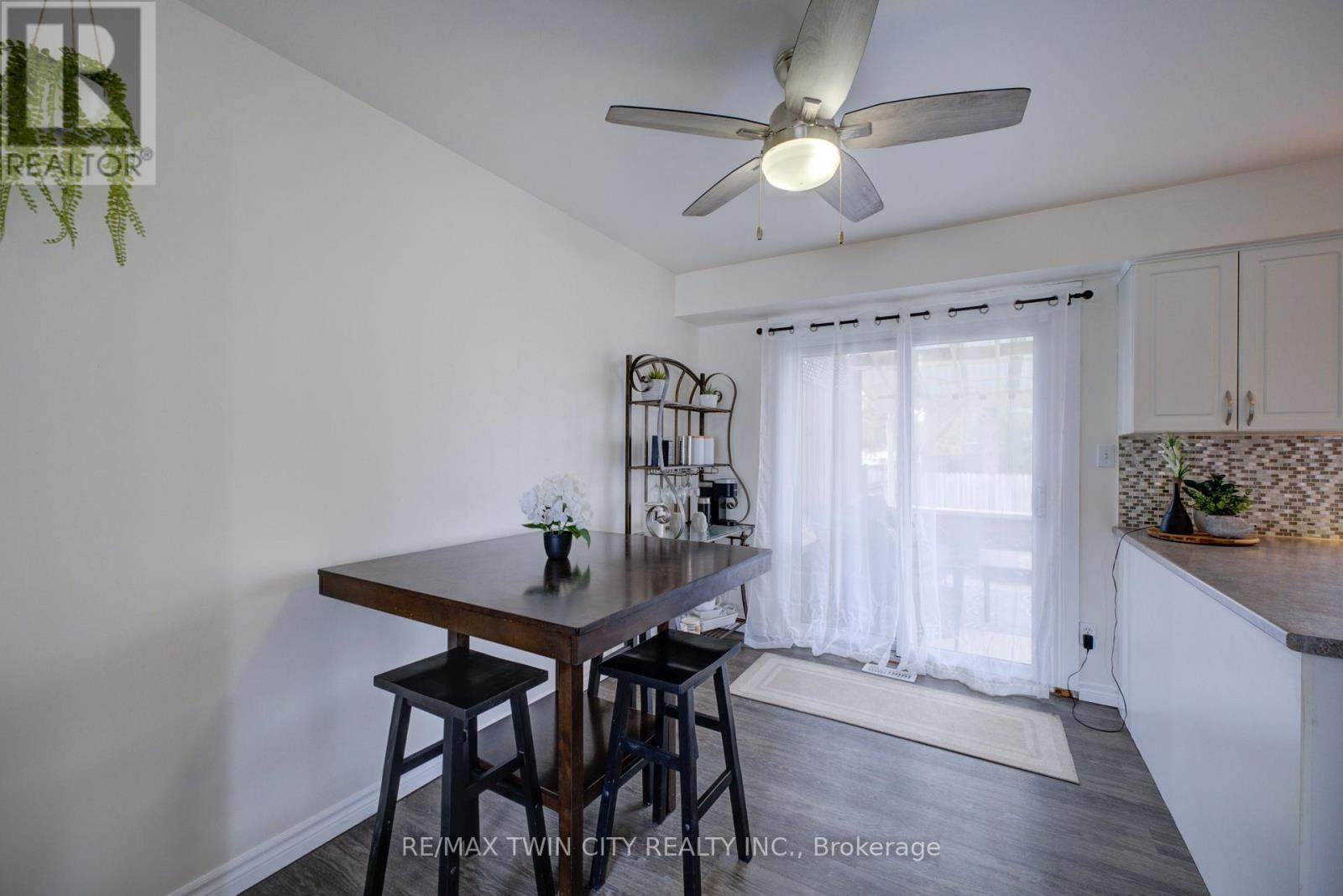 B - 32 Morley Avenue, Brantford, Ontario  N3S 7A9 - Photo 8 - X12995812