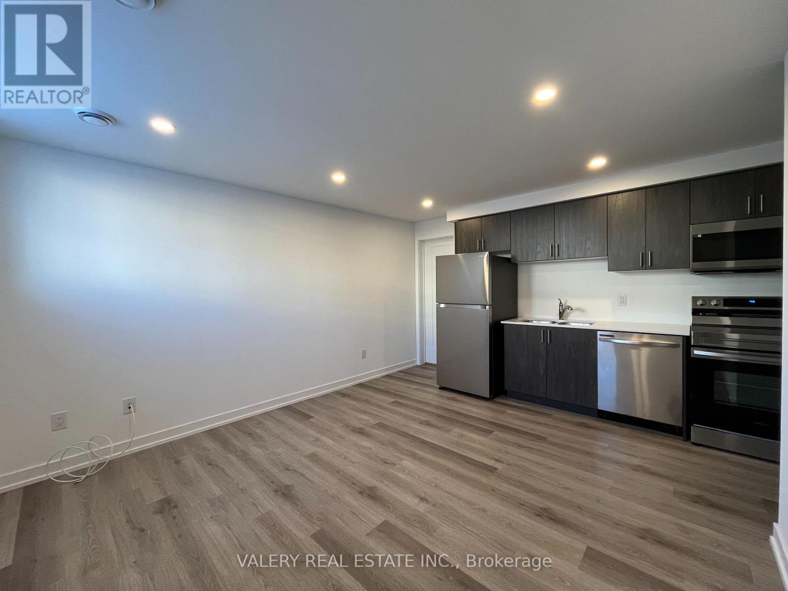 514 - 4263 Fourth Avenue, Niagara Falls, Ontario  L2E 0C2 - Photo 13 - X12995820