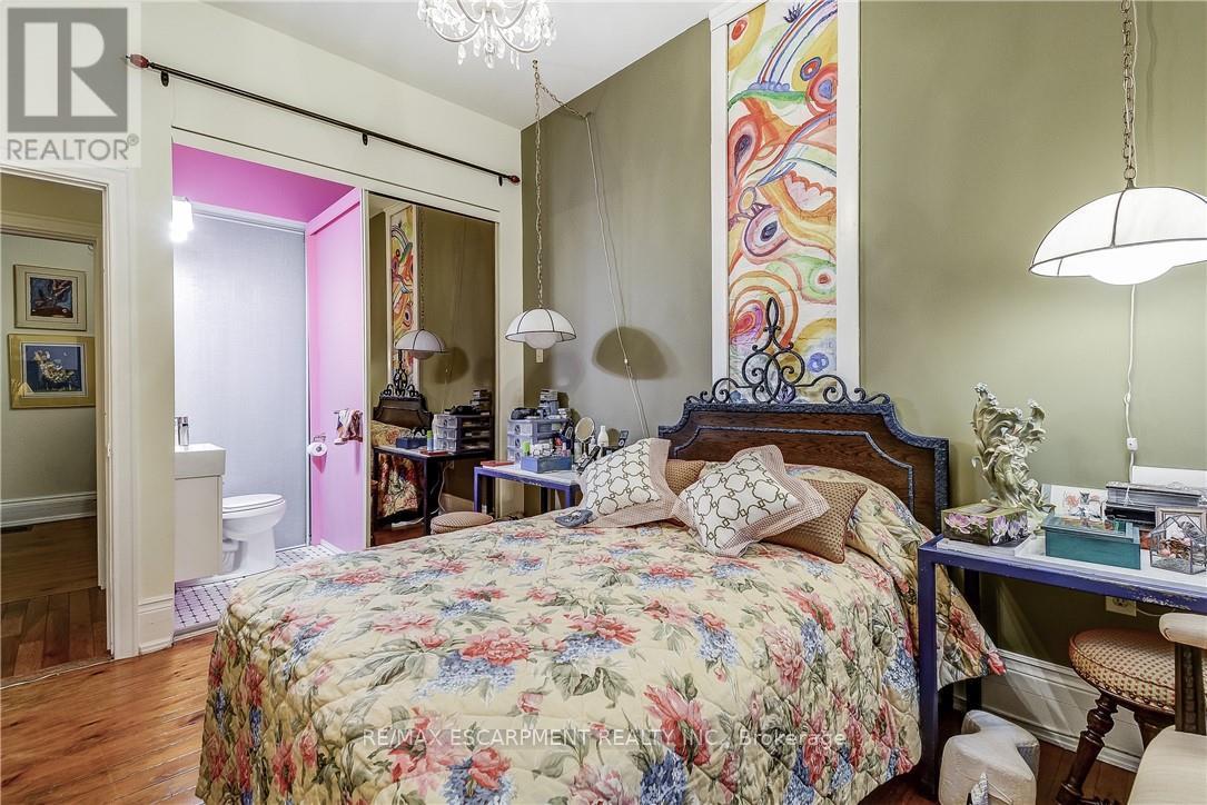 315 Aberdeen Street, Hamilton, Ontario  L8P 2R6 - Photo 19 - X12995894