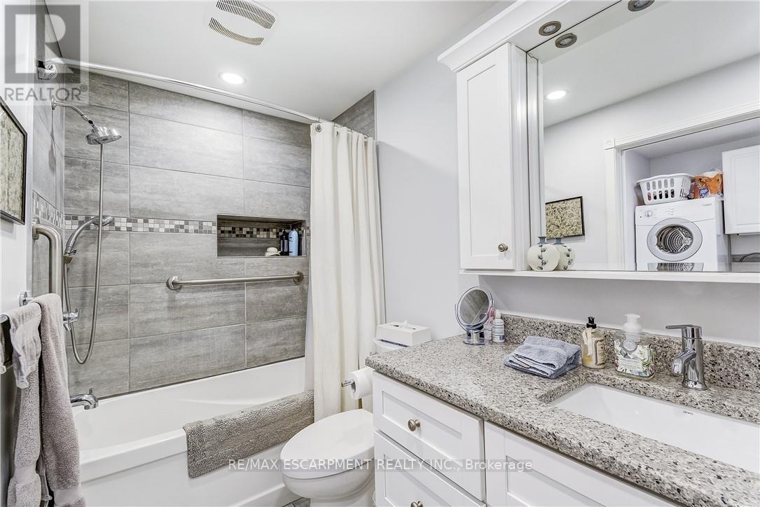 315 Aberdeen Street, Hamilton, Ontario  L8P 2R6 - Photo 35 - X12995894