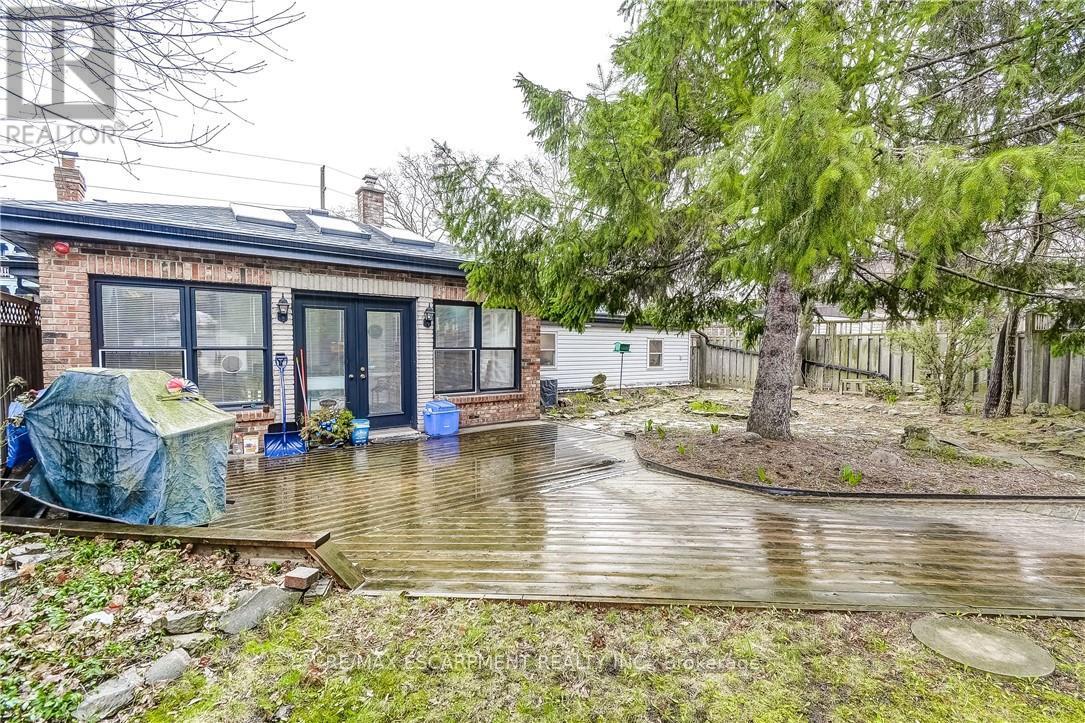 315 Aberdeen Street, Hamilton, Ontario  L8P 2R6 - Photo 45 - X12995894