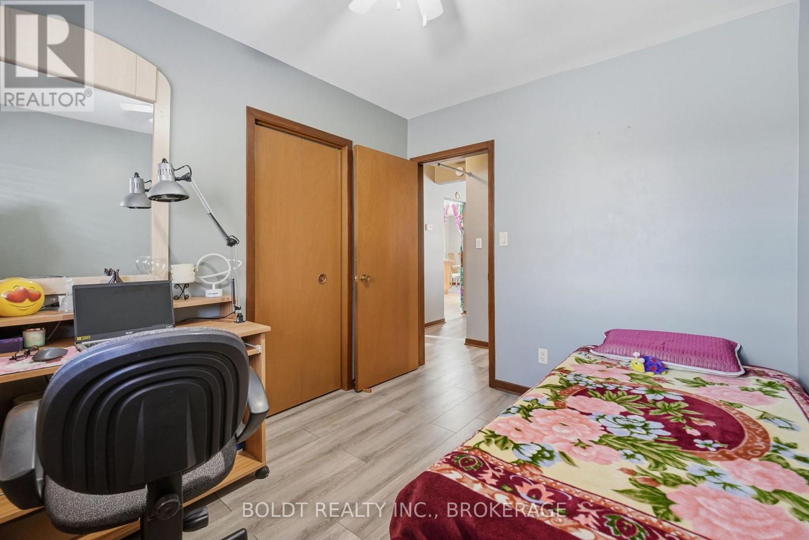 32 Old Oxford Drive, St. Catharines, Ontario  L2M 2K1 - Photo 17 - X12995972