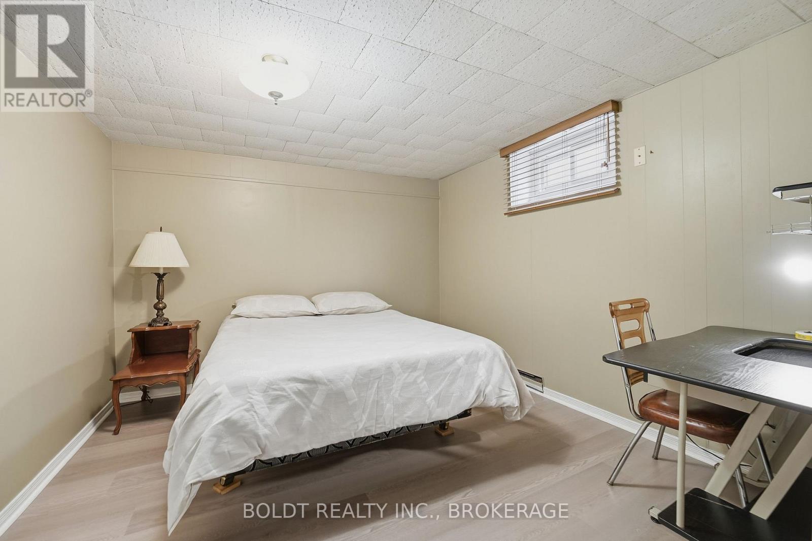 32 Old Oxford Drive, St. Catharines, Ontario  L2M 2K1 - Photo 26 - X12995972