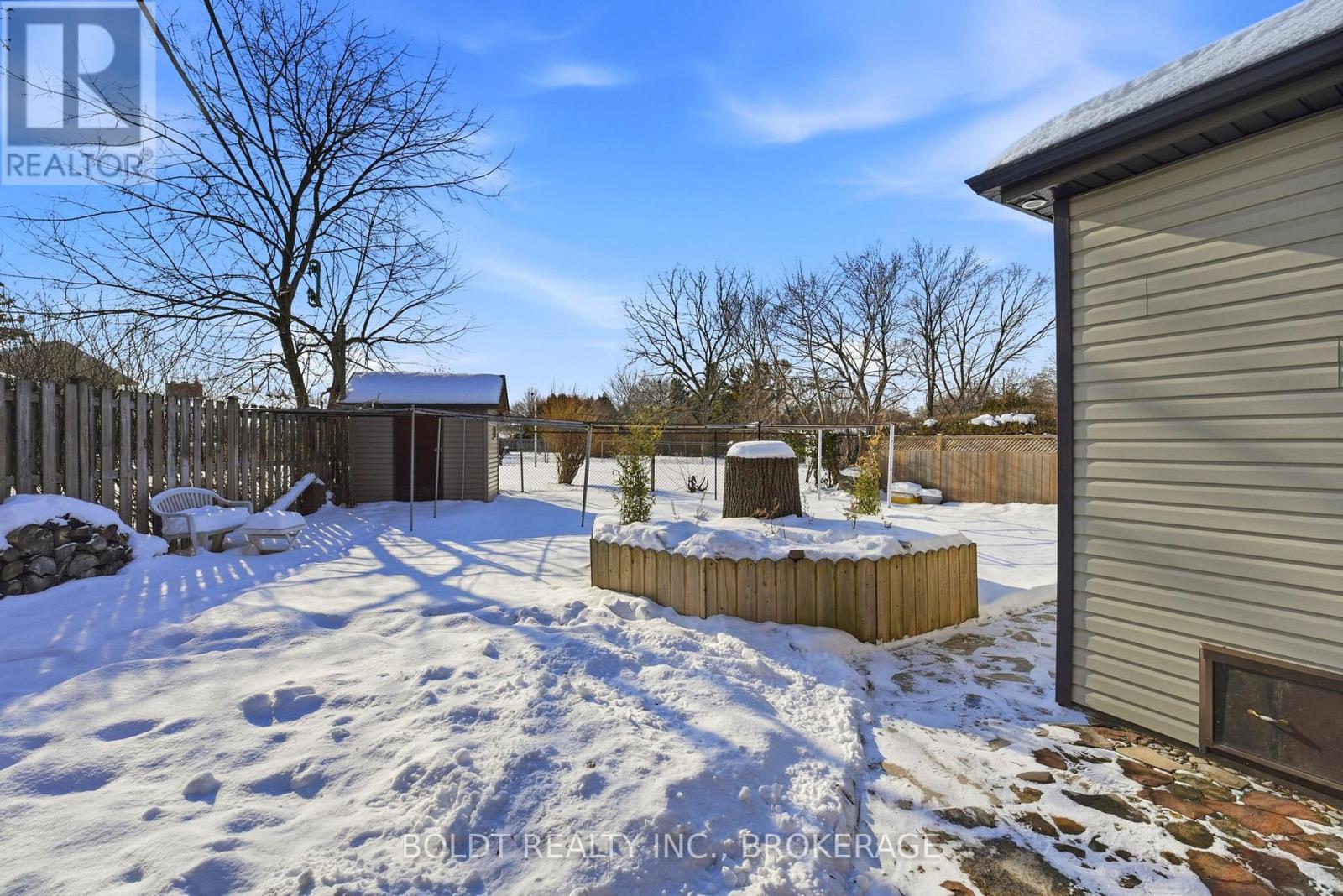 32 Old Oxford Drive, St. Catharines, Ontario  L2M 2K1 - Photo 29 - X12995972