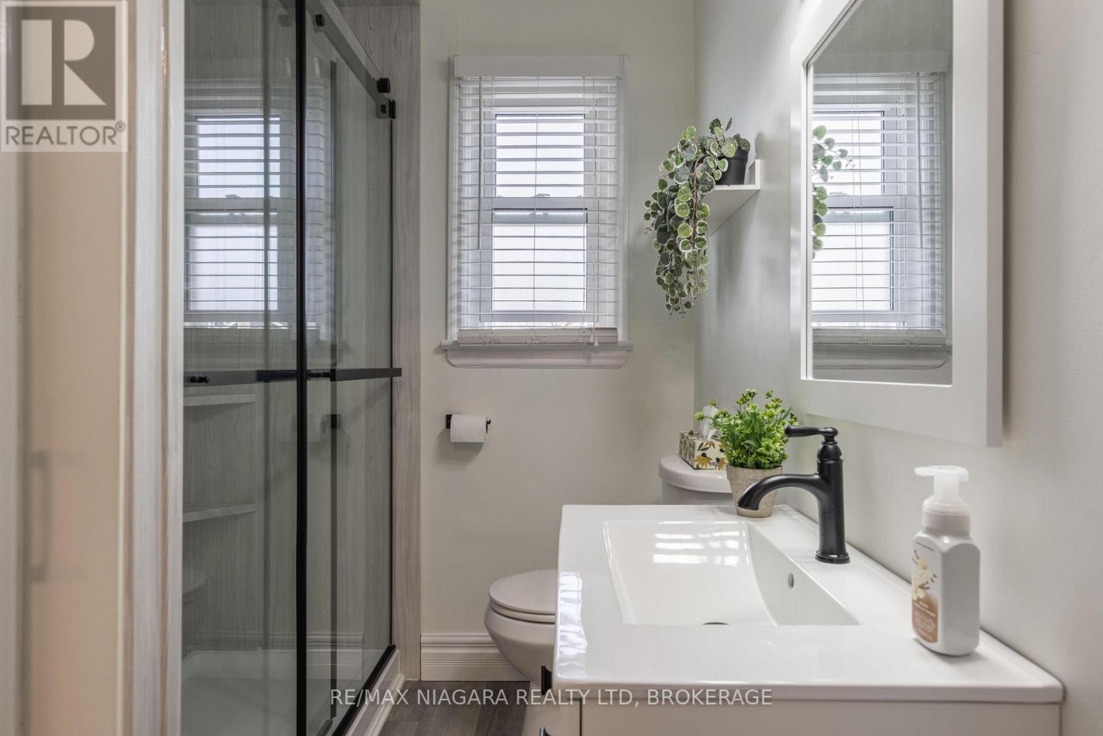 88 Garnet Street, St. Catharines, Ontario  L2M 5G4 - Photo 15 - X12996024