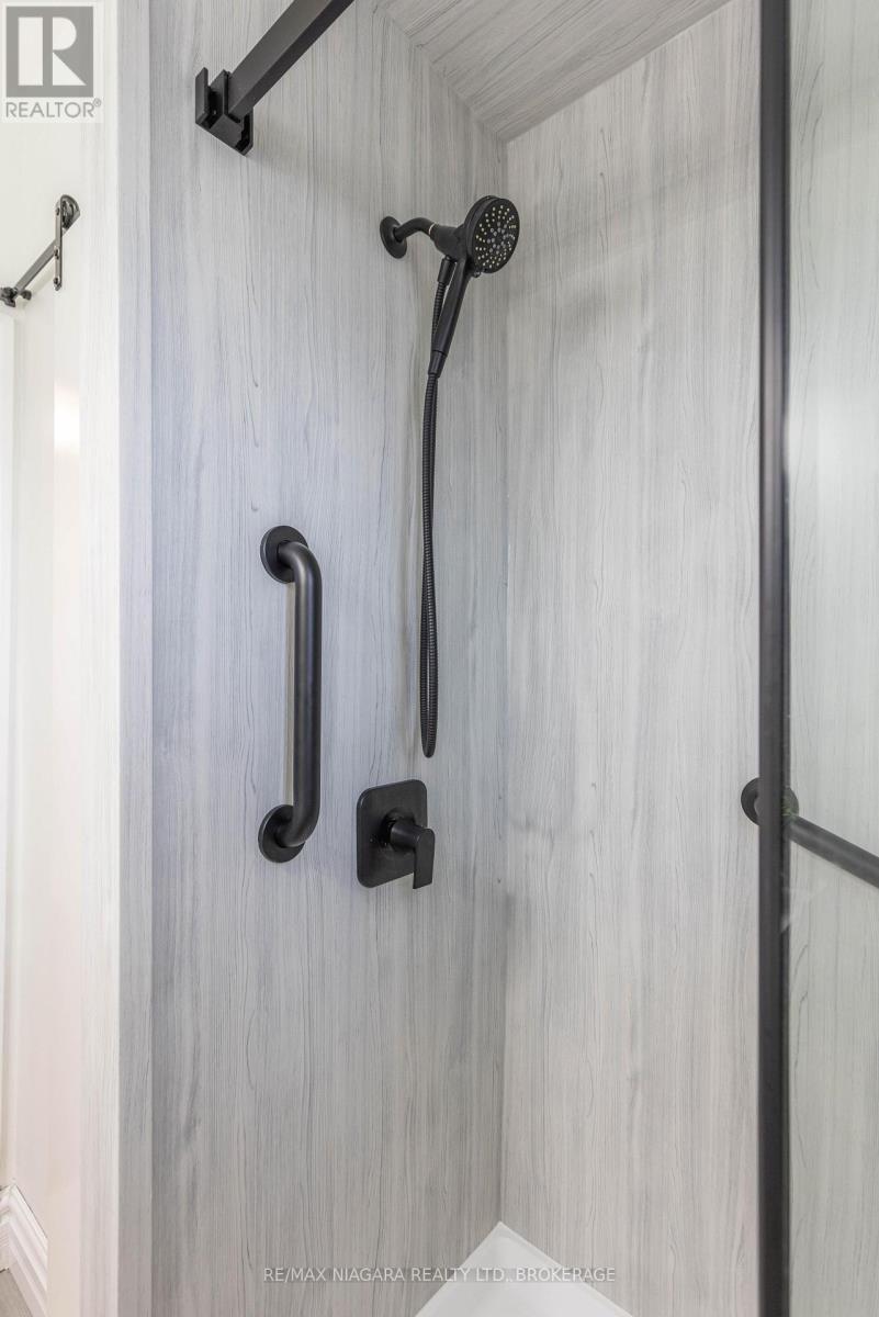 88 Garnet Street, St. Catharines, Ontario  L2M 5G4 - Photo 16 - X12996024