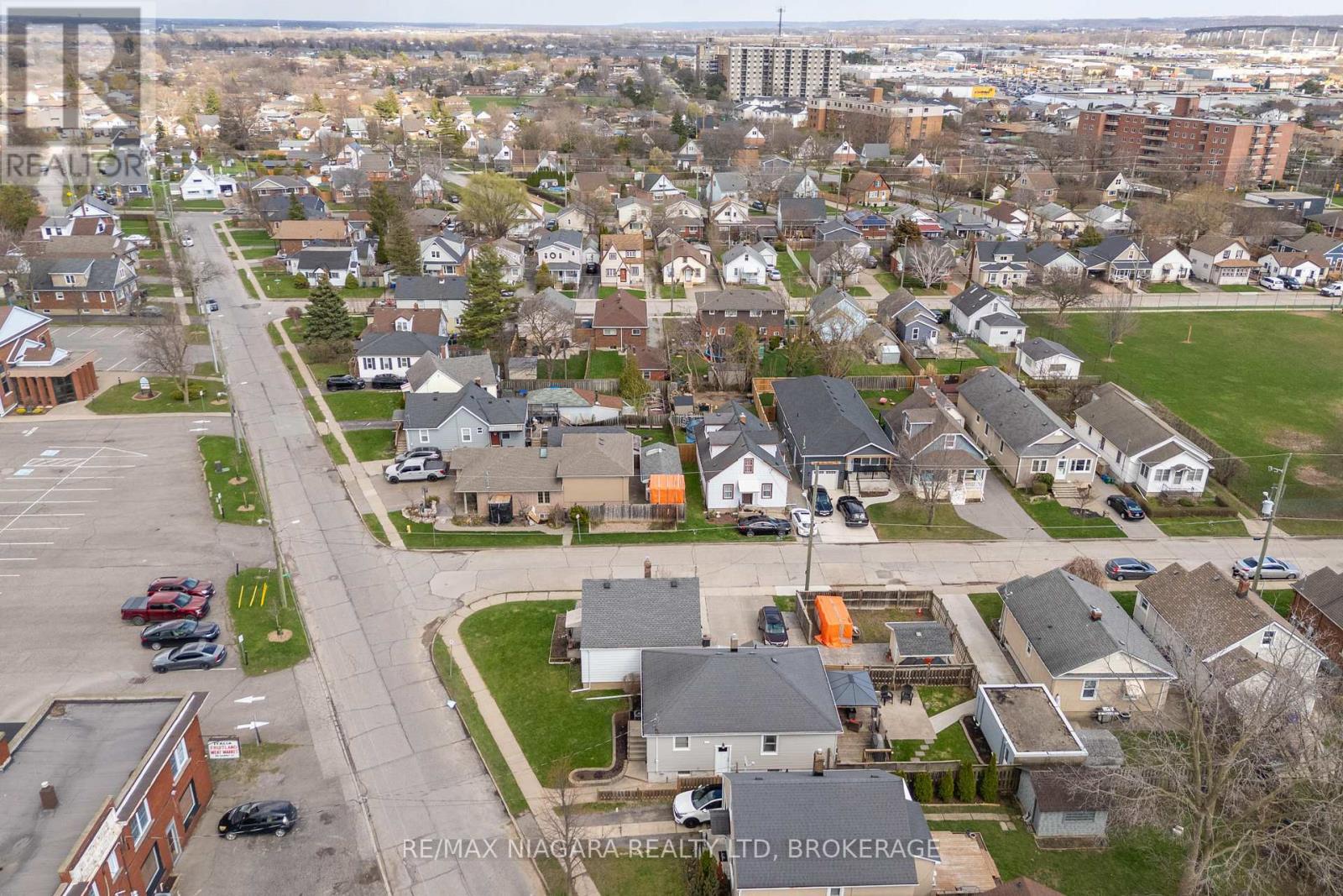 88 Garnet Street, St. Catharines, Ontario  L2M 5G4 - Photo 31 - X12996024