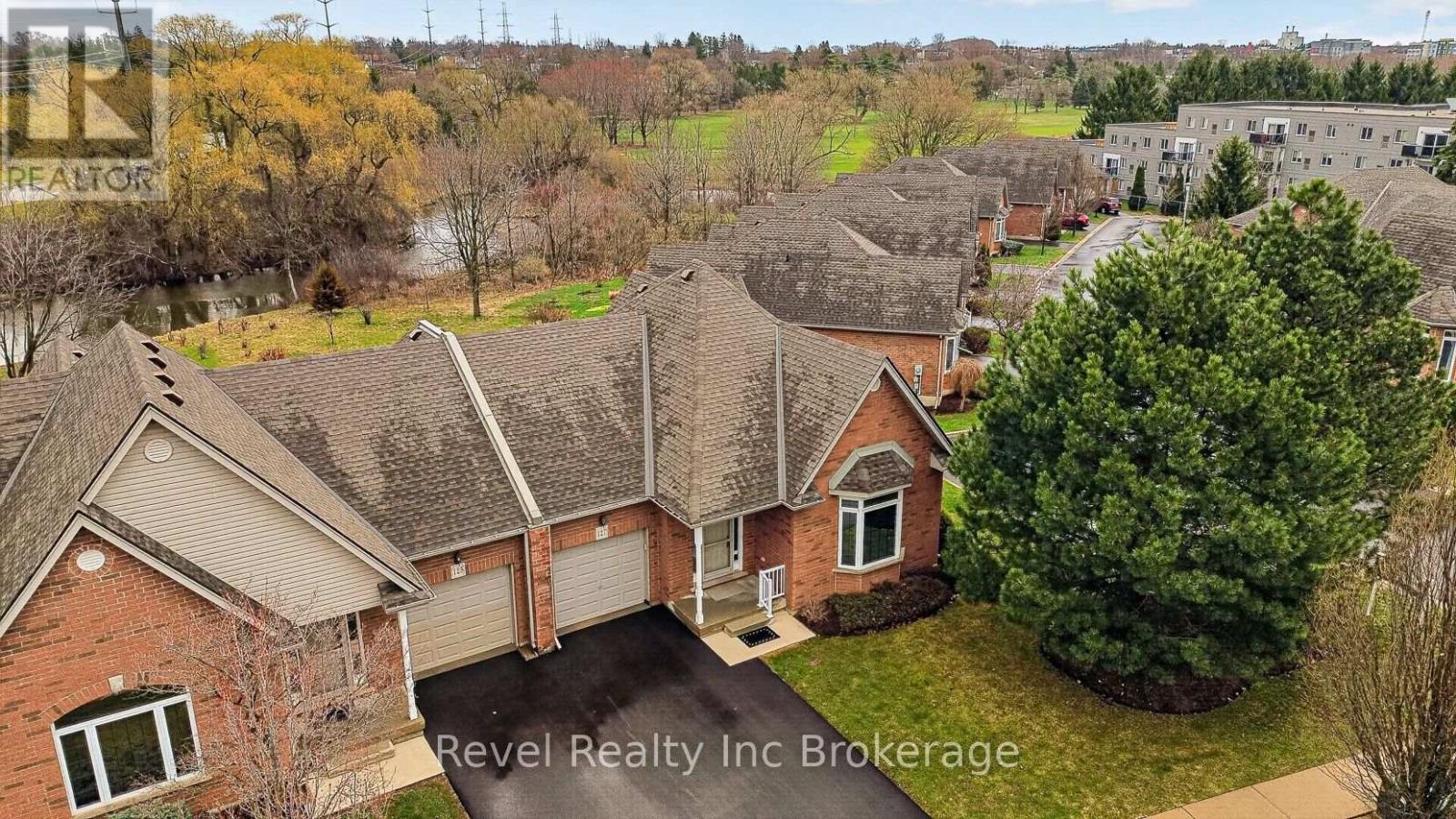 127 FERGUSON DRIVE, Woodstock, Ontario