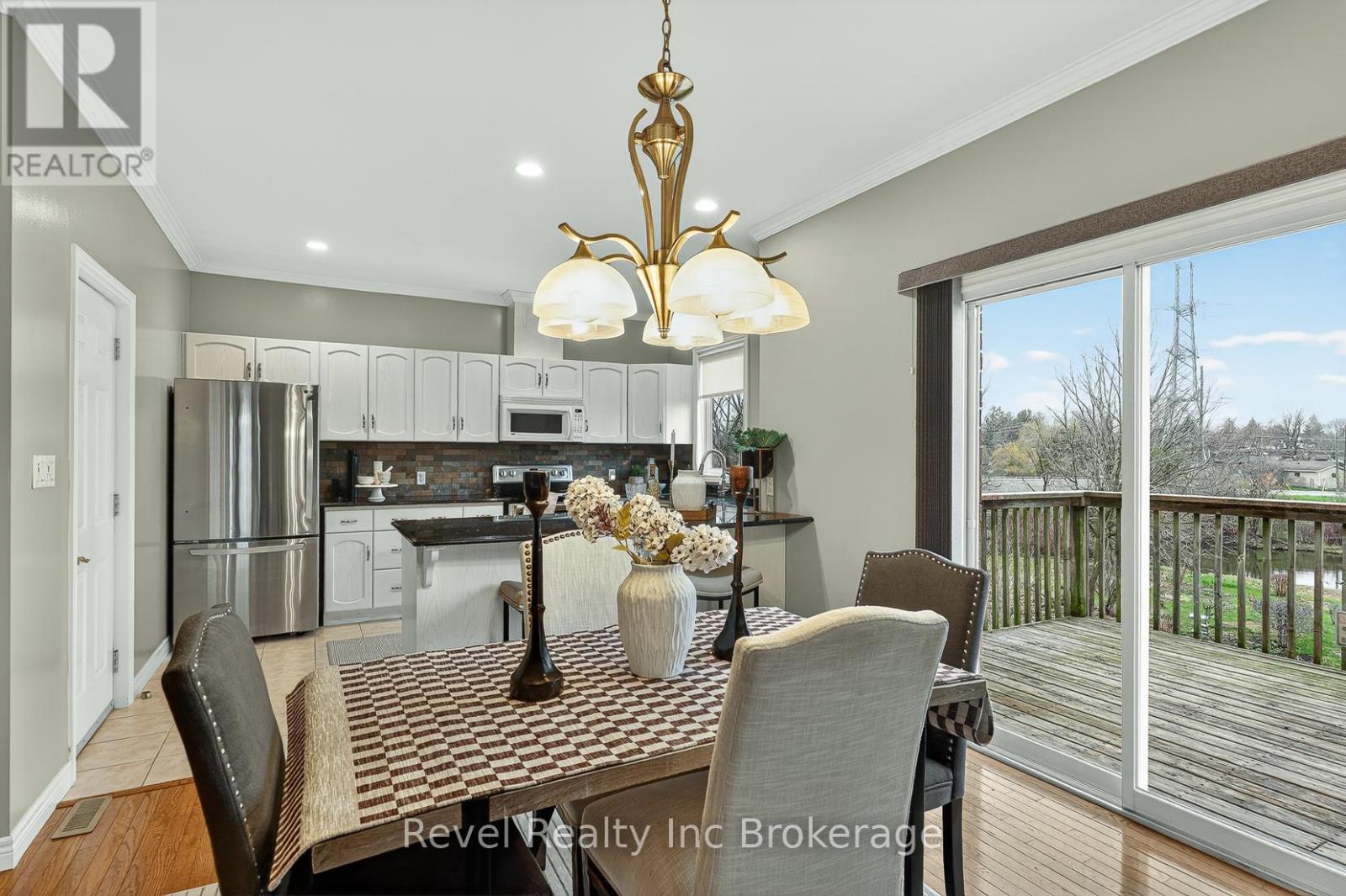 127 Ferguson Drive, Woodstock, Ontario  N4V 1H4 - Photo 12 - X12996202