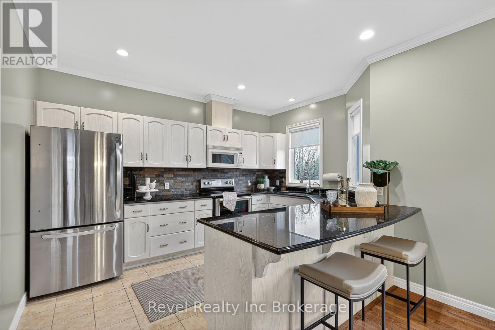 127 Ferguson Drive, Woodstock, Ontario  N4V 1H4 - Photo 13 - X12996202