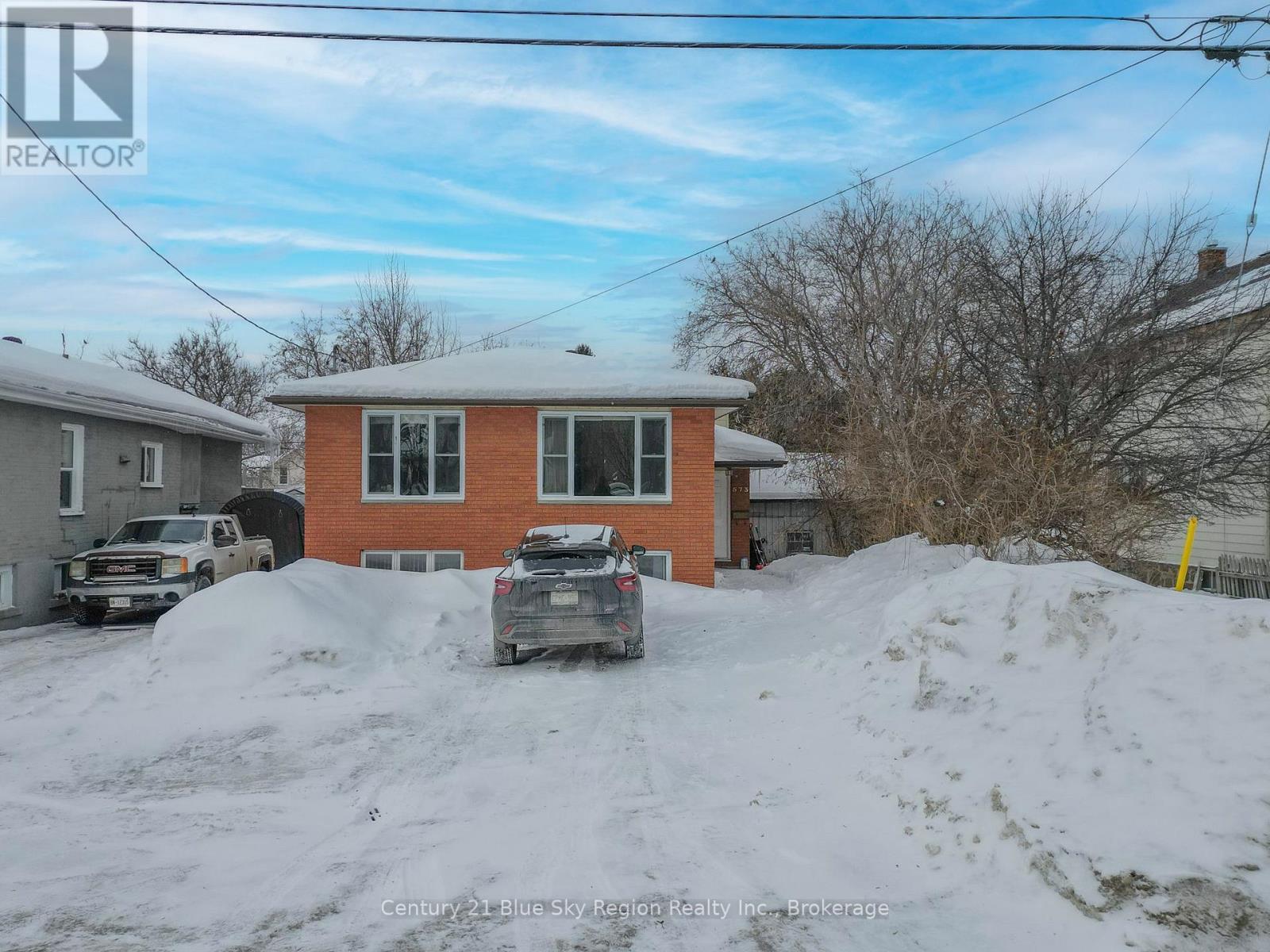 573 Mcleod Street, North Bay, Ontario  P1B 5S9 - Photo 2 - X12996008