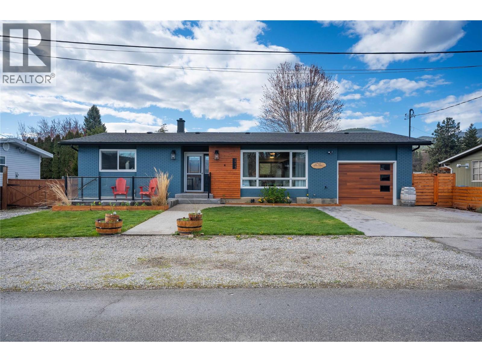 2513 Juniper Street, summerland, British Columbia