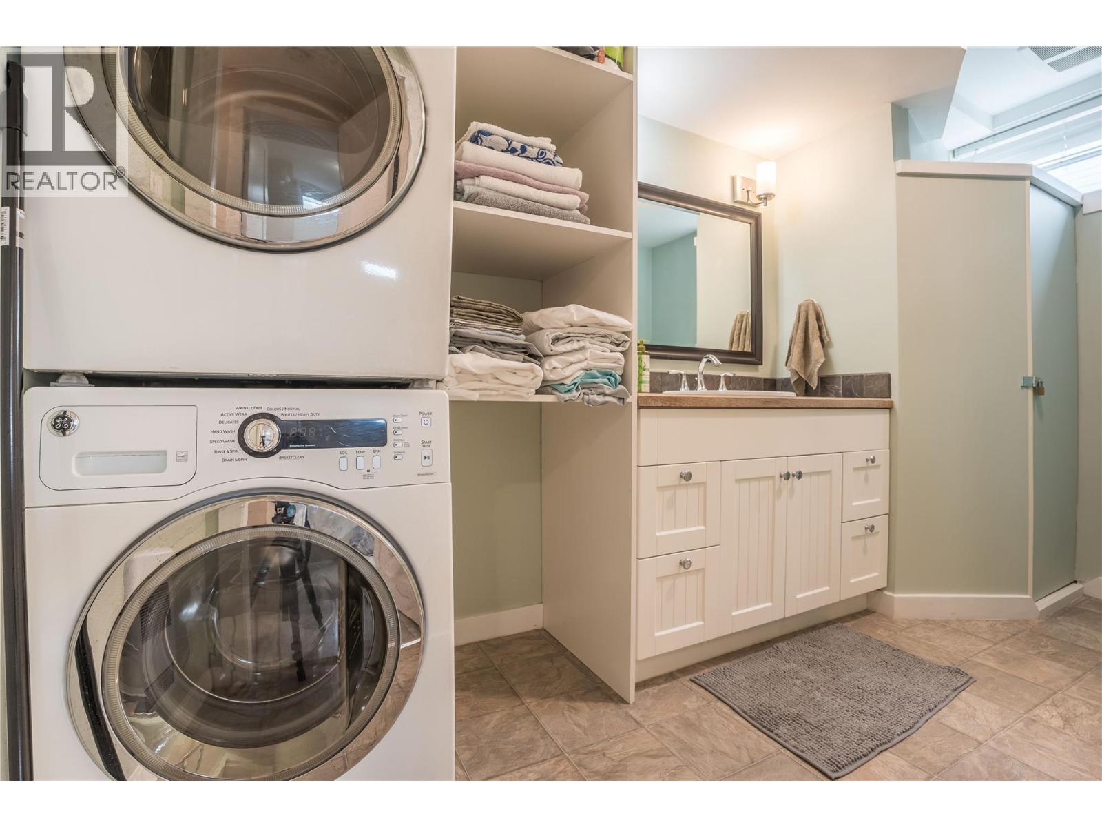 2513 Juniper Street, Summerland, British Columbia  V0H 1Z4 - Photo 37 - 10383120