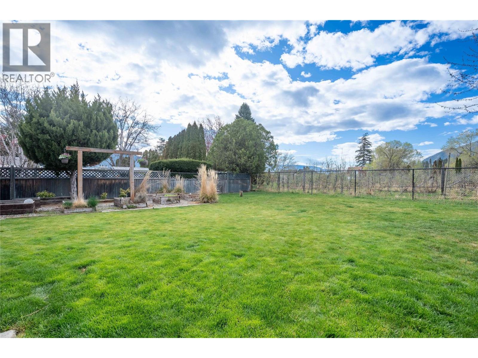 2513 Juniper Street, Summerland, British Columbia  V0H 1Z4 - Photo 47 - 10383120