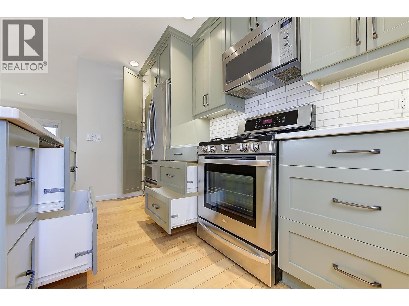 645 Francis Avenue, Kelowna, British Columbia  V1Y 5G4 - Photo 22 - 10382491