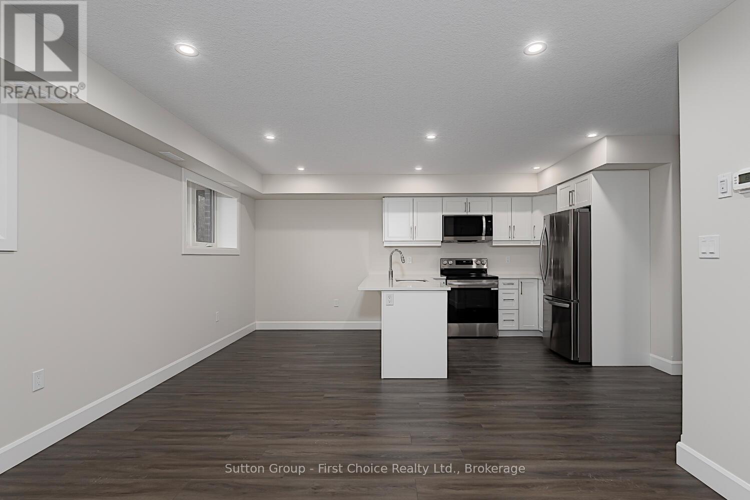 Unit 32 - 3202 Vivian Line, Stratford, Ontario  N5A 0K6 - Photo 9 - X12996040