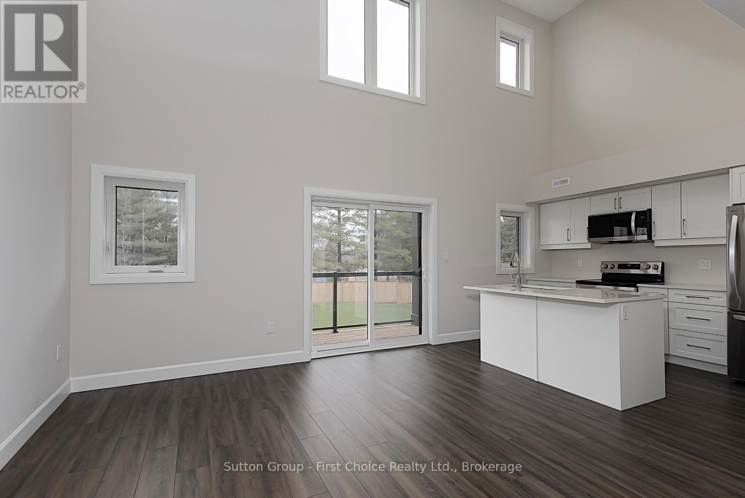 Unit 30 - 3202 Vivian Line, Stratford, Ontario  N5A 0K6 - Photo 10 - X12996046