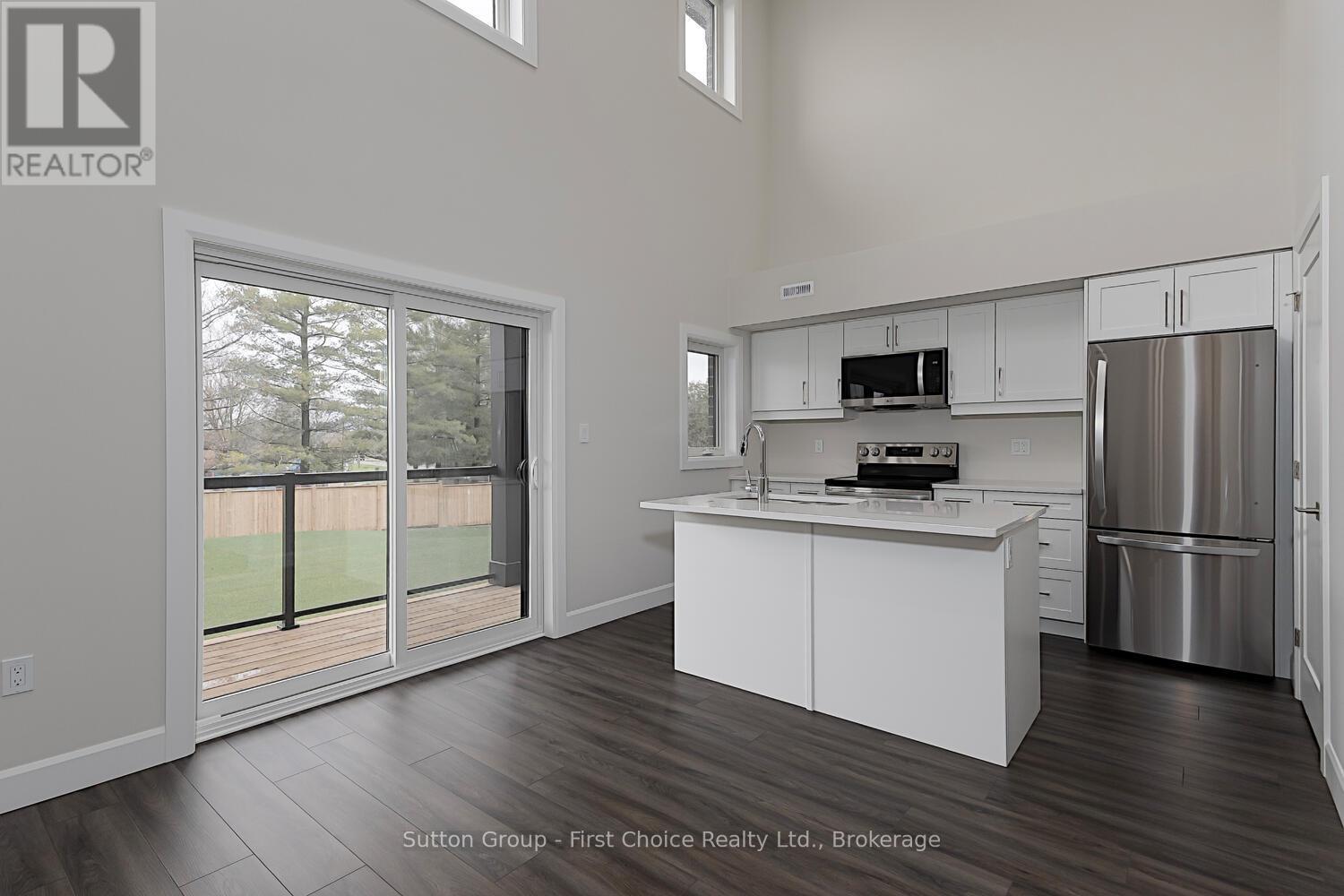 Unit 30 - 3202 Vivian Line, Stratford, Ontario  N5A 0K6 - Photo 7 - X12996046