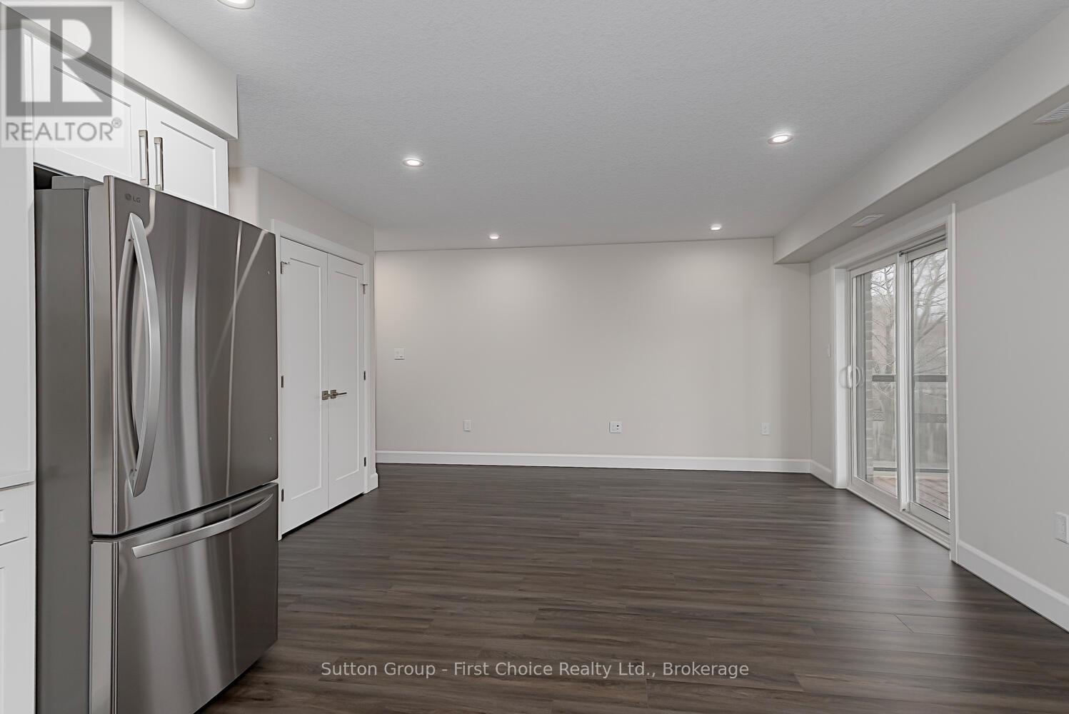 Unit 39 - 3202 Vivian Line, Stratford, Ontario  N5A 0K6 - Photo 11 - X12996076