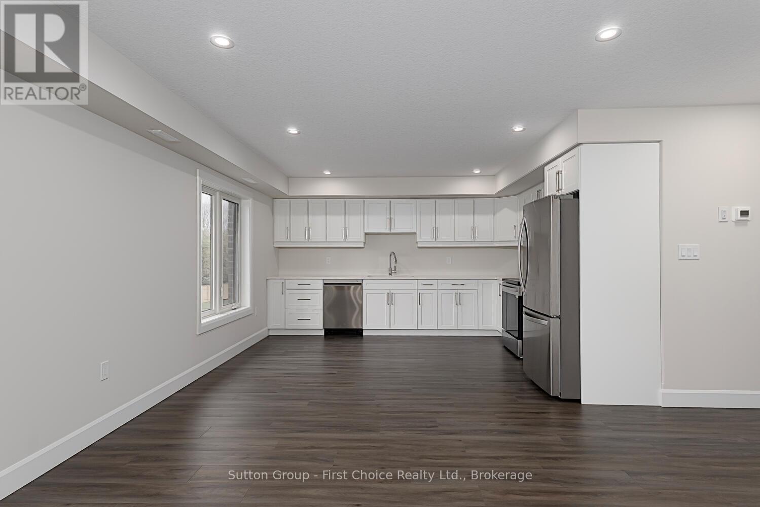 Unit 39 - 3202 Vivian Line, Stratford, Ontario  N5A 0K6 - Photo 8 - X12996076